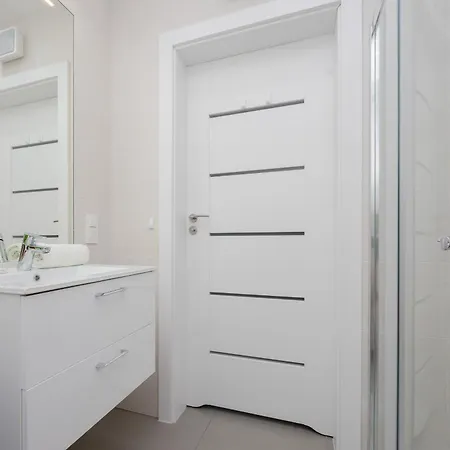 Piekne Z Balkonem Dla 2 Osob W Warszawie By Renters * Varšava