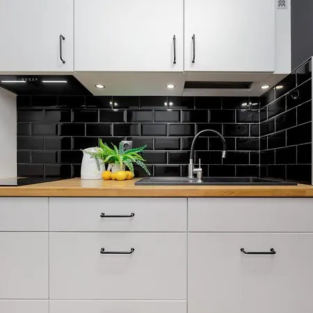 Piekne Z Balkonem Dla 2 Osob W Warszawie By Renters Apartment *