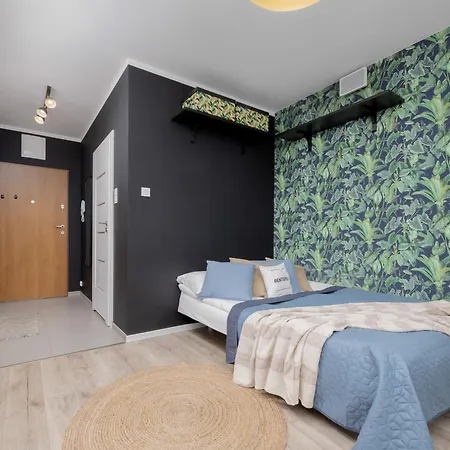 Apartment Piekne Z Balkonem Dla 2 Osob W Warszawie By Renters *