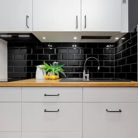 Piekne Z Balkonem Dla 2 Osob W Warszawie By Renters 아파트 *